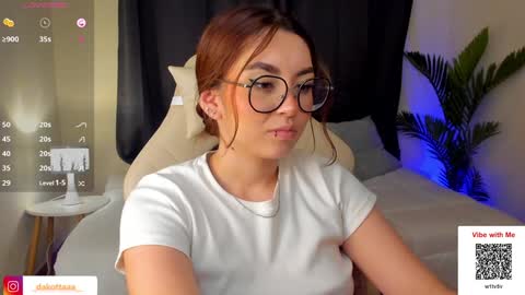 dakottaa__ online show from 01/08/25, 02:14