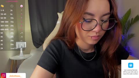 dakottaa__ online show from 01/16/25, 01:37