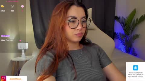 dakottaa__ online show from 02/06/25, 10:21