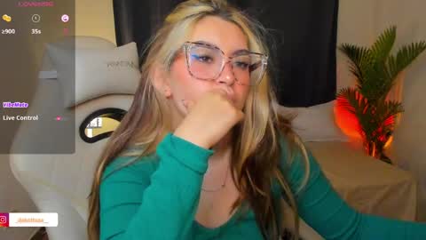 Snapshot of dakottaa__ chatting on 06/06/26, 12:16 dakottaa__ online show from 06/06/26, 12:16
