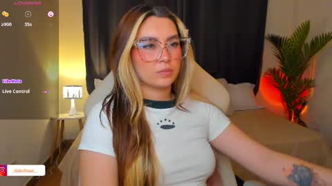 Snapshot of dakottaa__ chatting on 07/24/26, 12:08 dakottaa__ online show from 07/24/26, 12:08