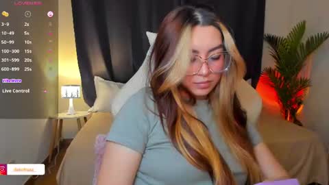Snapshot of dakottaa__ chatting on 07/31/26, 12:10 dakottaa__ online show from 07/31/26, 12:10