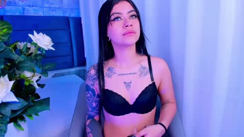 Snapshot of dakottahill chatting on 01/17/25, 02:07   online show from 01/17/25, 02:07