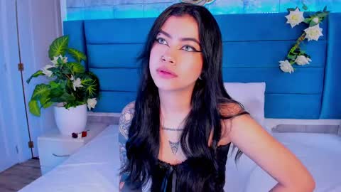 Snapshot of dakottahill chatting on 02/18/25, 02:16   online show from 02/18/25, 02:16