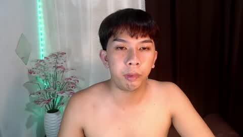 Snapshot of dale_xox23 chatting on 07/12/26, 02:35 Dale online show from 07/12/26, 02:35