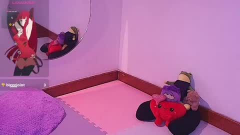 Snapshot of dalhila chatting on 04/30/26, 01:12 D A L H I L A online show from 04/30/26, 01:12