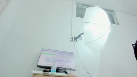  Ren  online show from 11/09/25, 12:20