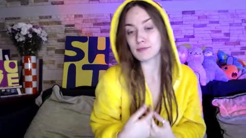 Dalia  online show from 10/21/25, 09:32