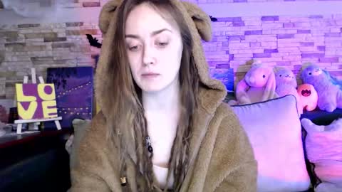 Dalia  online show from 11/02/25, 09:22