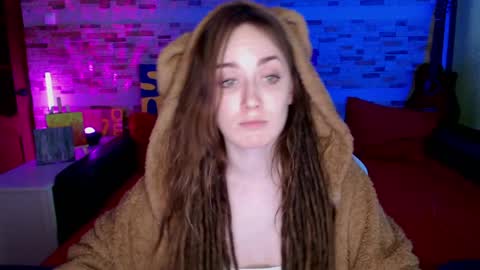 Dalia  online show from 04/23/26, 12:29