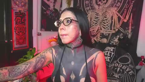 dalia_vorhees online show from 06/05/26, 01:23
