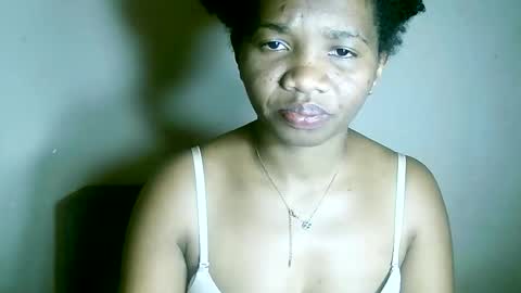 Snapshot of daliabella chatting on 09/25/25, 09:35 daliabella online show from 09/25/25, 09:35