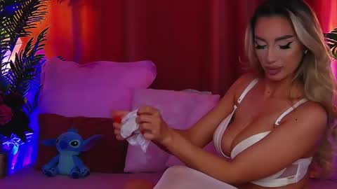 Snapshot of dalidaselena chatting on 04/16/26, 07:42 DalidaSelena online show from 04/16/26, 07:42