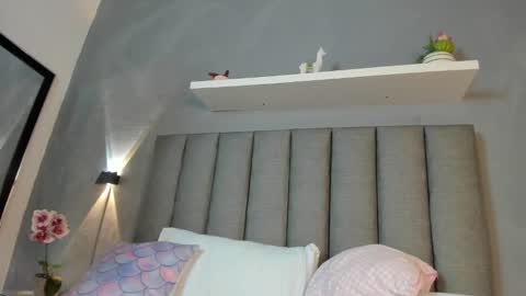 Dalila online show from 02/28/25, 09:04