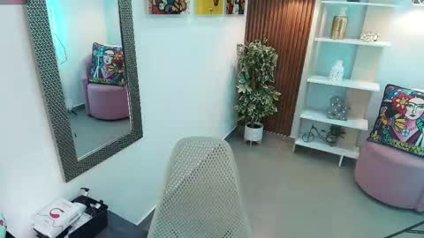 Dalila  online show from 11/17/25, 06:03