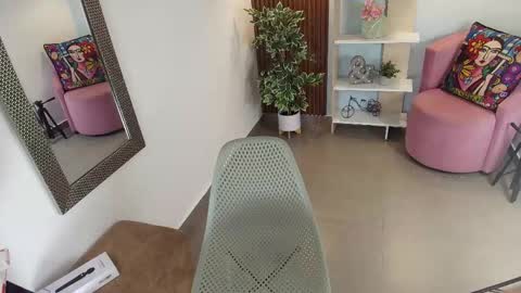 Dalila  online show from 12/18/25, 05:08