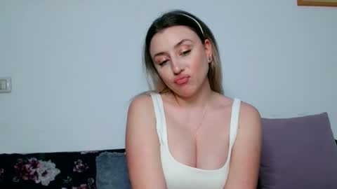 Maria online show from 04/22/26, 09:05