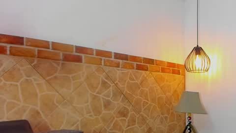 Snapshot of damara_ochoa chatting on 01/21/25, 03:15 online show from 01/21/25, 03:15