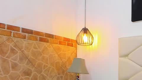 Snapshot of damara_ochoa chatting on 01/24/25, 03:11 online show from 01/24/25, 03:11