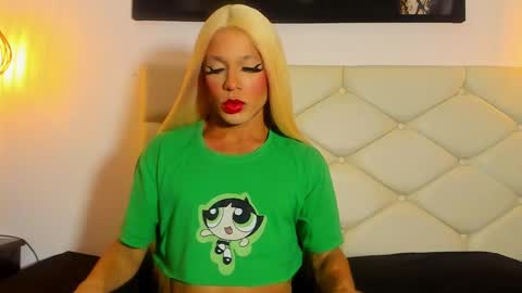 Snapshot of damara_ochoa chatting on 02/12/25, 04:01 online show from 02/12/25, 04:01