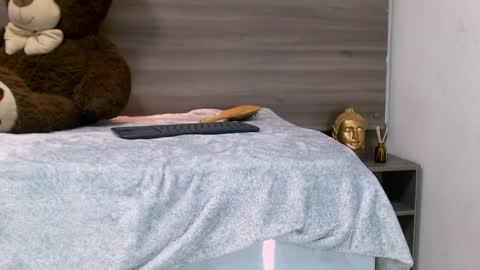 Snapshot of damara_ochoa chatting on 03/11/25, 07:37 online show from 03/11/25, 07:37