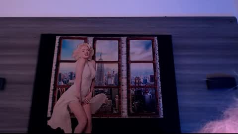 Snapshot of damara_ochoa chatting on 09/27/25, 05:01 online show from 09/27/25, 05:01