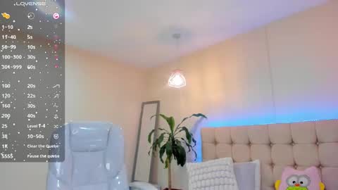 DAMIAN online show from 01/14/25, 03:04