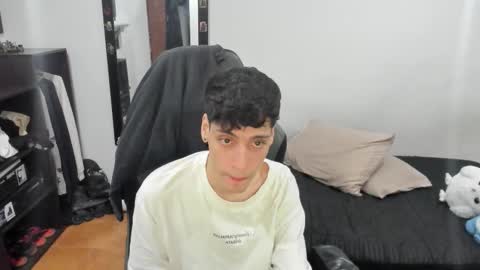 Snapshot of damian_blue_ chatting on 11/29/25, 03:09 Damian online show from 11/29/25, 03:09