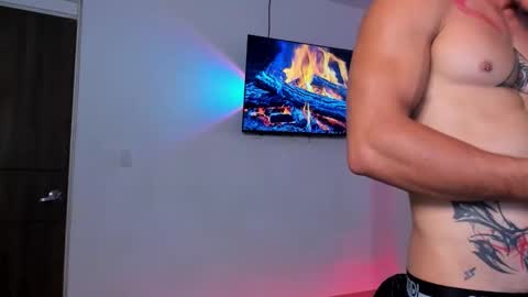 Snapshot of damian_fit chatting on 10/01/25, 10:21 Damian online show from 10/01/25, 10:21