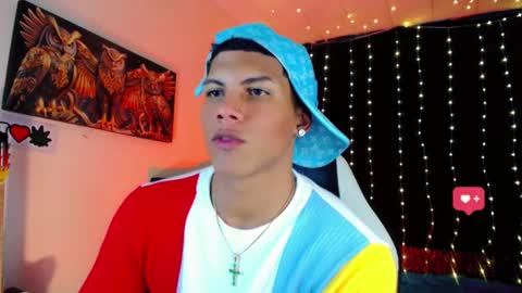 Snapshot of damian_latinxxx chatting on 01/11/25, 08:33 Damian online show from 01/11/25, 08:33