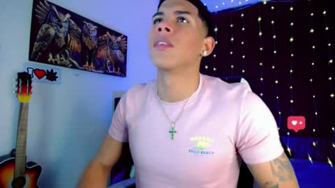 Snapshot of damian_latinxxx chatting on 01/12/25, 03:39 Damian online show from 01/12/25, 03:39