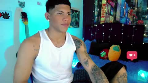 Snapshot of damian_latinxxx chatting on 01/14/25, 09:13 Damian online show from 01/14/25, 09:13