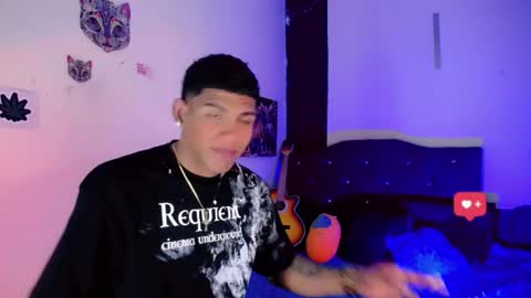 Snapshot of damian_latinxxx chatting on 01/17/25, 03:12 Damian online show from 01/17/25, 03:12