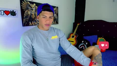 Snapshot of damian_latinxxx chatting on 01/18/25, 03:09 Damian online show from 01/18/25, 03:09