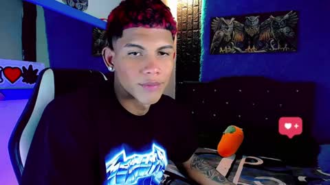 Snapshot of damian_latinxxx chatting on 01/22/25, 09:02 Damian online show from 01/22/25, 09:02