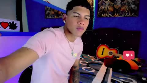 Snapshot of damian_latinxxx chatting on 01/26/25, 03:27 Damian online show from 01/26/25, 03:27