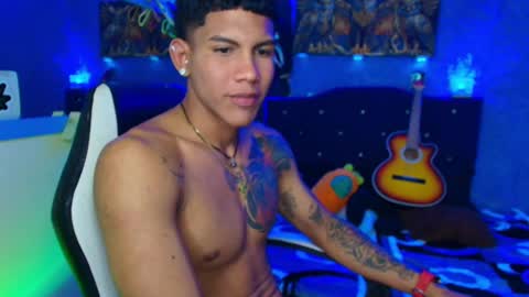 Snapshot of damian_latinxxx chatting on 01/29/25, 09:12 Damian online show from 01/29/25, 09:12