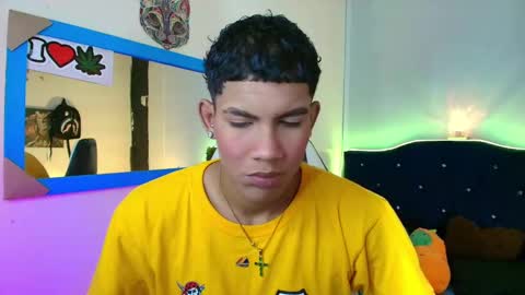 Snapshot of damian_latinxxx chatting on 02/02/25, 02:27 Damian online show from 02/02/25, 02:27