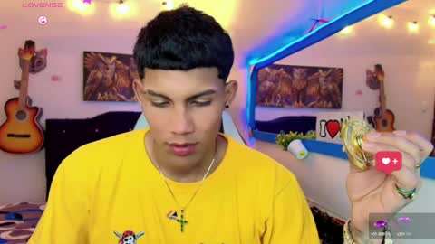 Snapshot of damian_latinxxx chatting on 02/07/25, 05:51 Damian online show from 02/07/25, 05:51