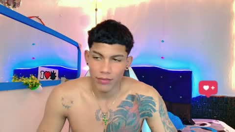 Snapshot of damian_latinxxx chatting on 02/11/25, 08:58 Damian online show from 02/11/25, 08:58