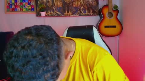 Snapshot of damian_latinxxx chatting on 02/16/25, 01:14 Damian online show from 02/16/25, 01:14