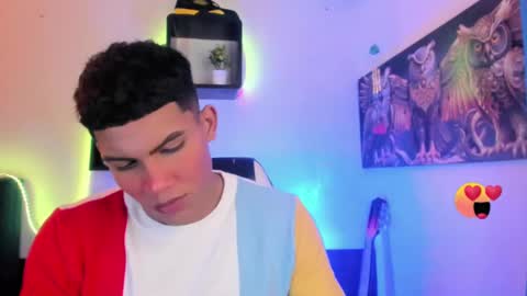 Snapshot of damian_latinxxx chatting on 02/18/25, 02:27 Damian online show from 02/18/25, 02:27