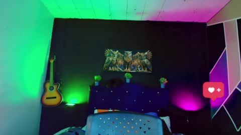 Snapshot of damian_latinxxx chatting on 02/27/25, 02:53 Damian online show from 02/27/25, 02:53