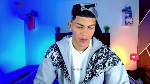 Snapshot of damian_latinxxx chatting on 03/12/25, 03:02 Damian online show from 03/12/25, 03:02