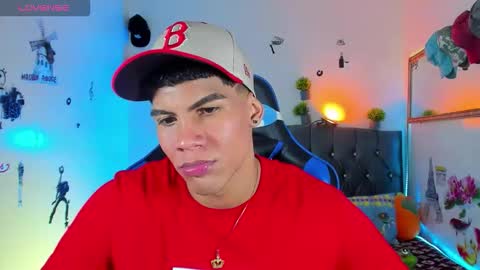 Snapshot of damian_latinxxx chatting on 09/25/25, 03:32 Damian online show from 09/25/25, 03:32