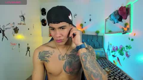 Snapshot of damian_latinxxx chatting on 09/29/25, 03:11 Damian online show from 09/29/25, 03:11