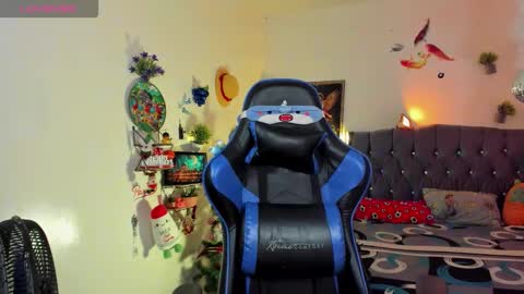 Snapshot of damian_latinxxx chatting on 11/24/25, 03:06 Damian online show from 11/24/25, 03:06