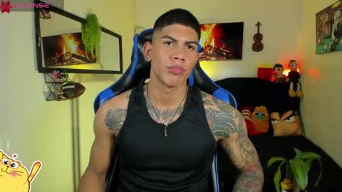 Snapshot of damian_latinxxx chatting on 05/15/26, 07:54 Damian online show from 05/15/26, 07:54