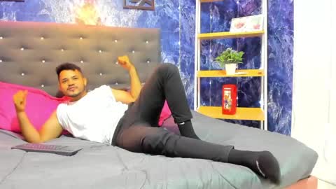 DAMIAN LUX online show from 05/15/26, 02:02