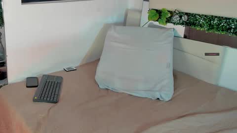 damian key online show from 09/25/25, 04:05